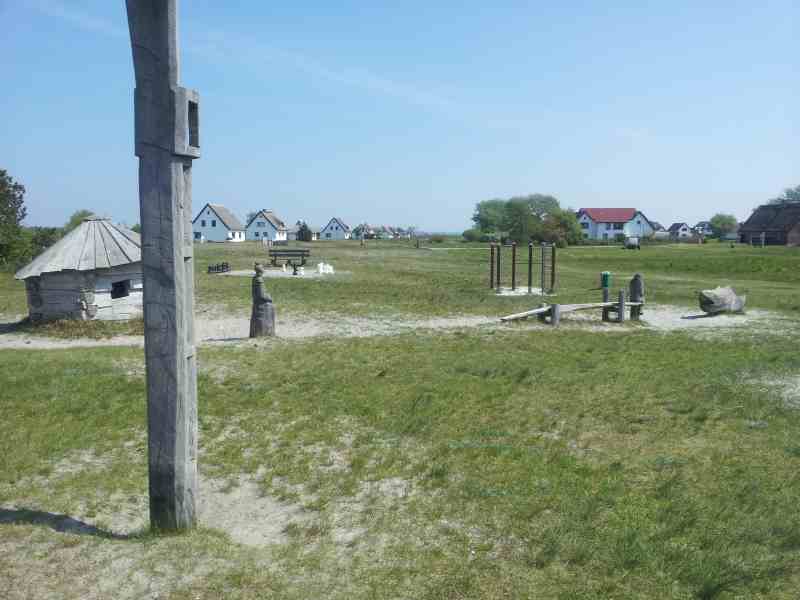 Holzfigurendorf